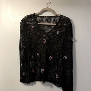 Crocheted and embroidered flower black sweater✨